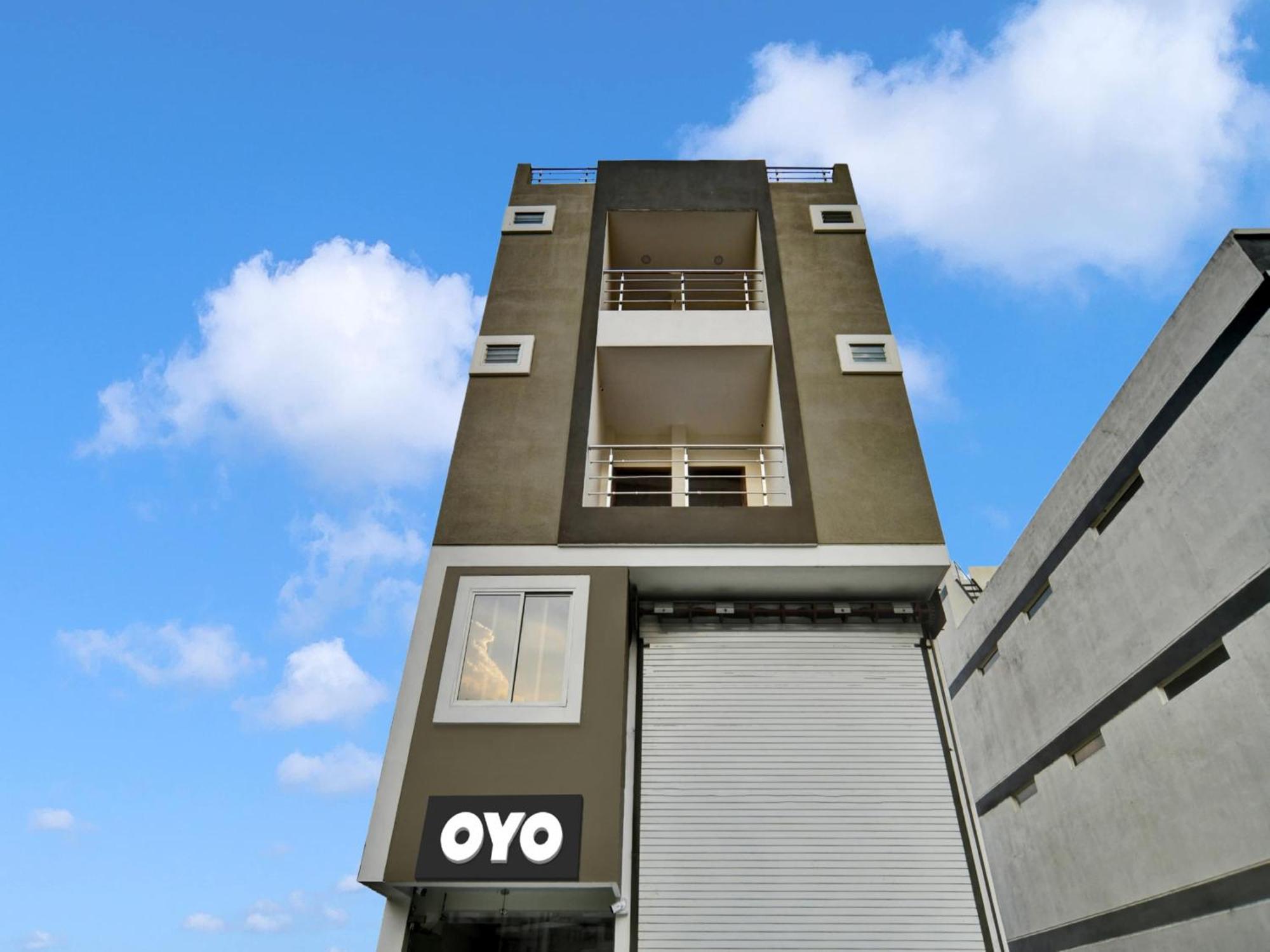 Oyo Hotel Dr Greens Indaur Kültér fotó